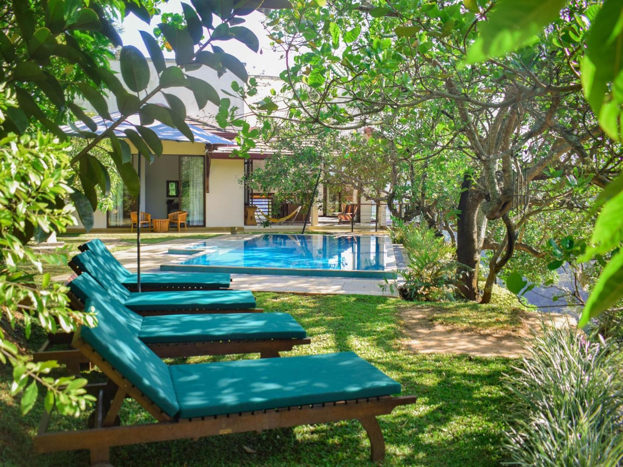 Aqua Dunhinda Villa Kandy Exteriör bild