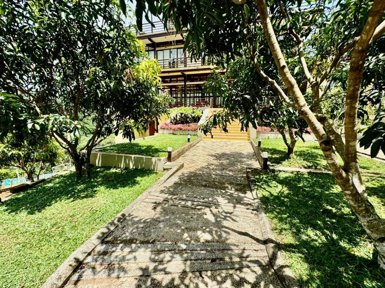 Aqua Dunhinda Villa Kandy Exteriör bild