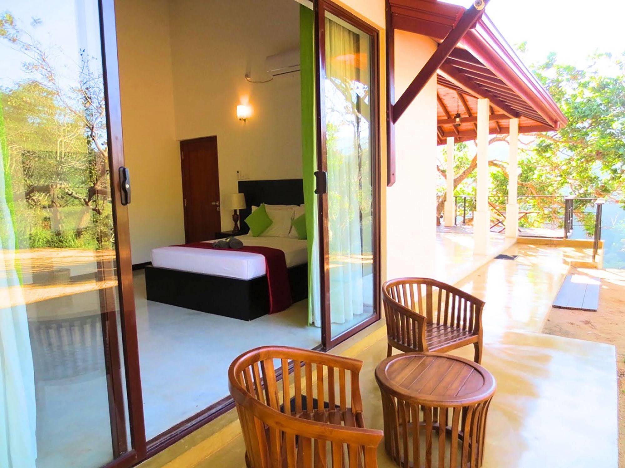 Aqua Dunhinda Villa Kandy Exteriör bild